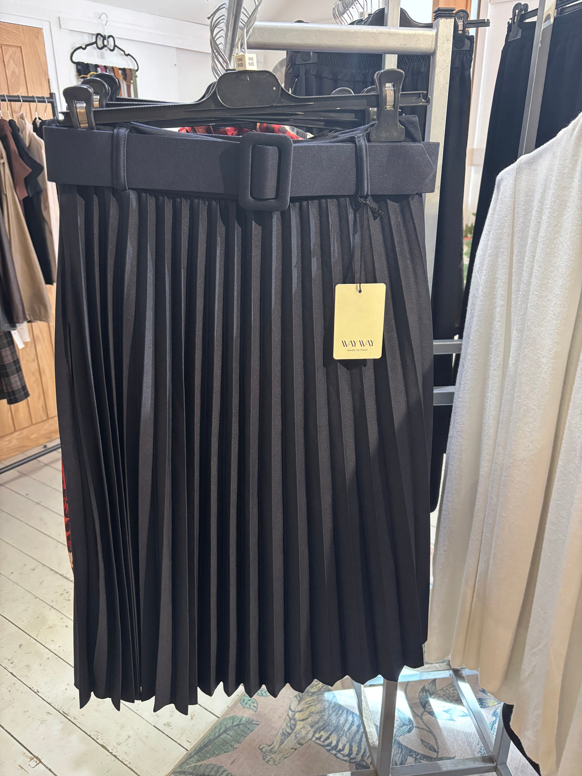 Belted Pleated Skirt in Navy