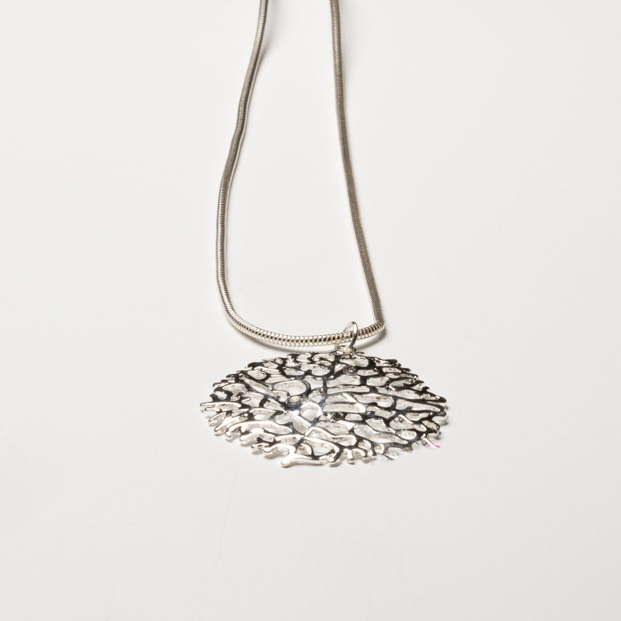 Filigree Design Pendant Long Necklace in Silver
