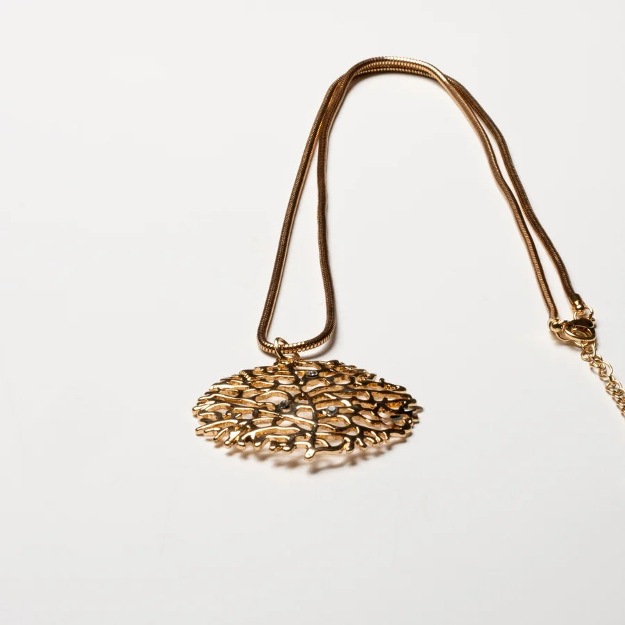Filigree Design Pendant Long Necklace in Gold