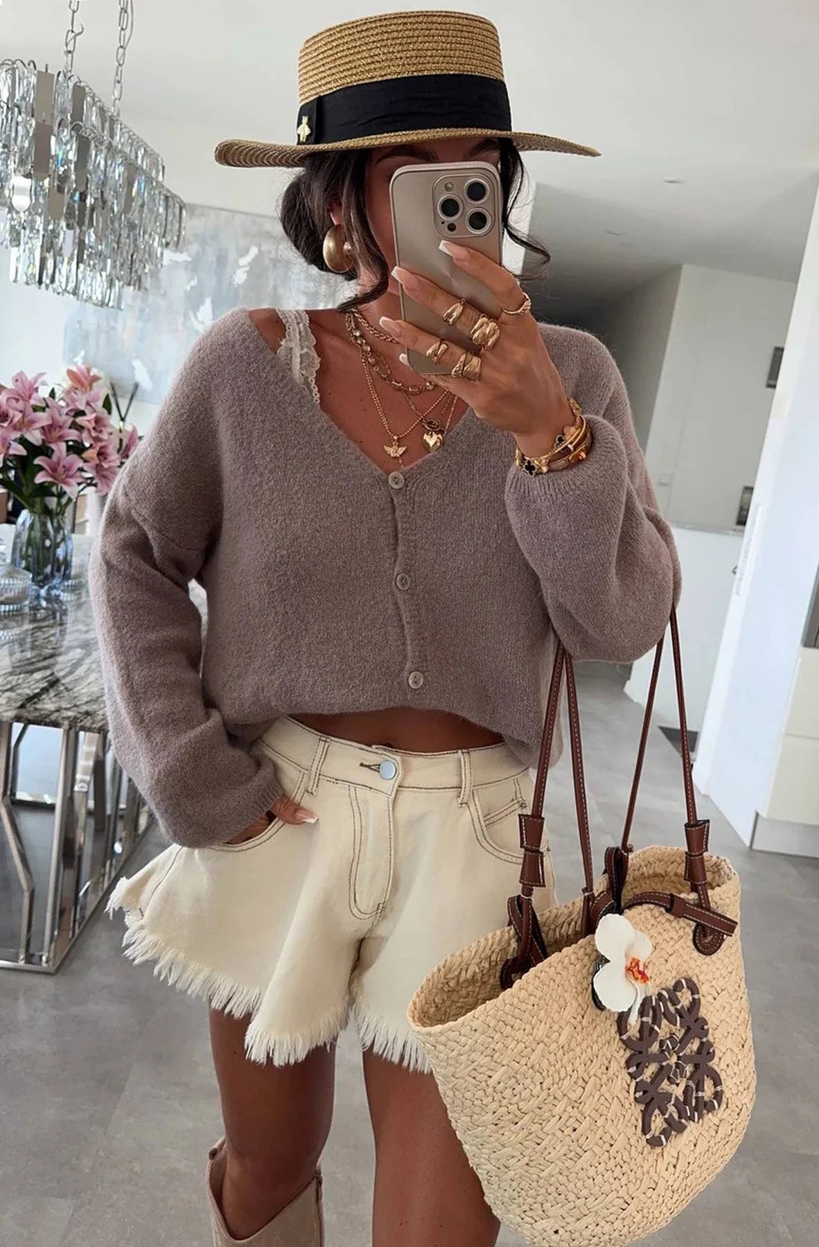 Long Sleeve Light Knitted Cardigan in Mocha