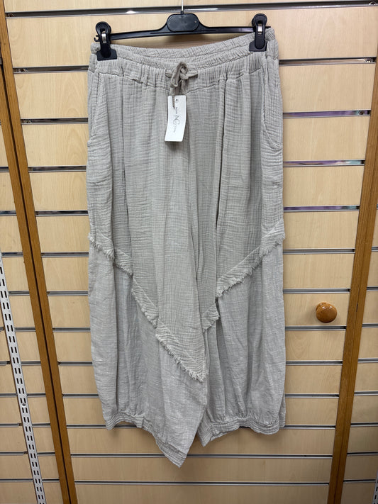 100% Cotton Cropped Trouser with Frayed Hem in stone