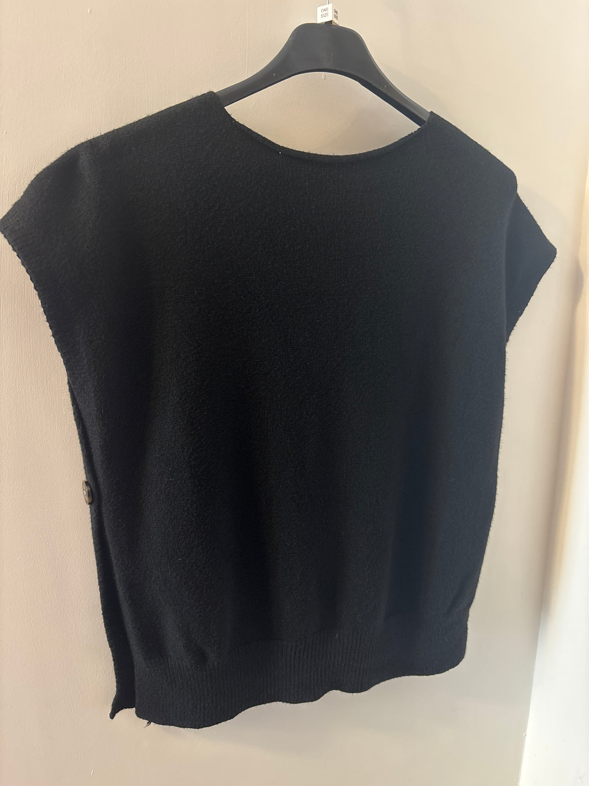 Black V Neck Sleeveless Pullover