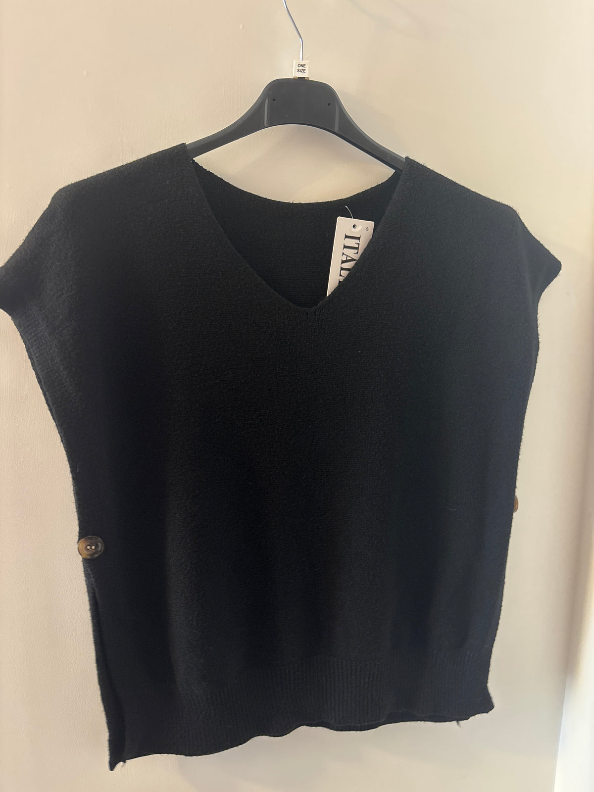 Black V Neck Sleeveless Pullover