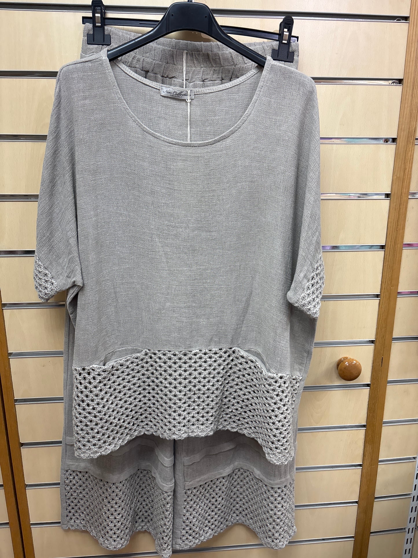 White Cotton & Linen Set in mocha