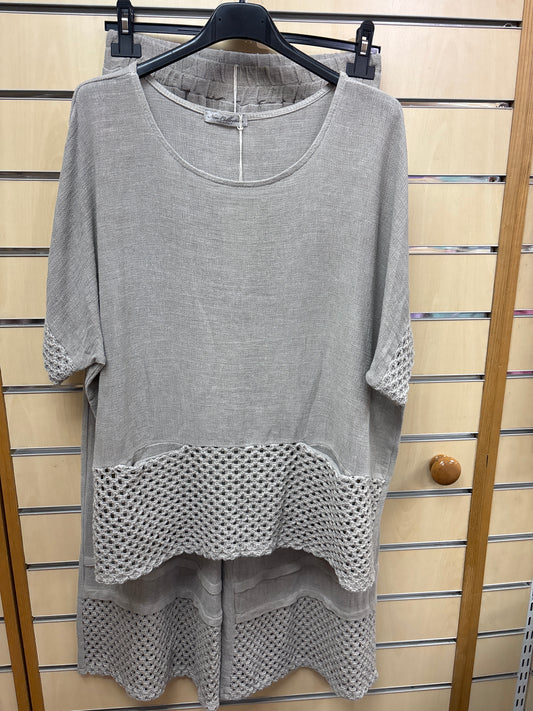 White Cotton & Linen Set in mocha