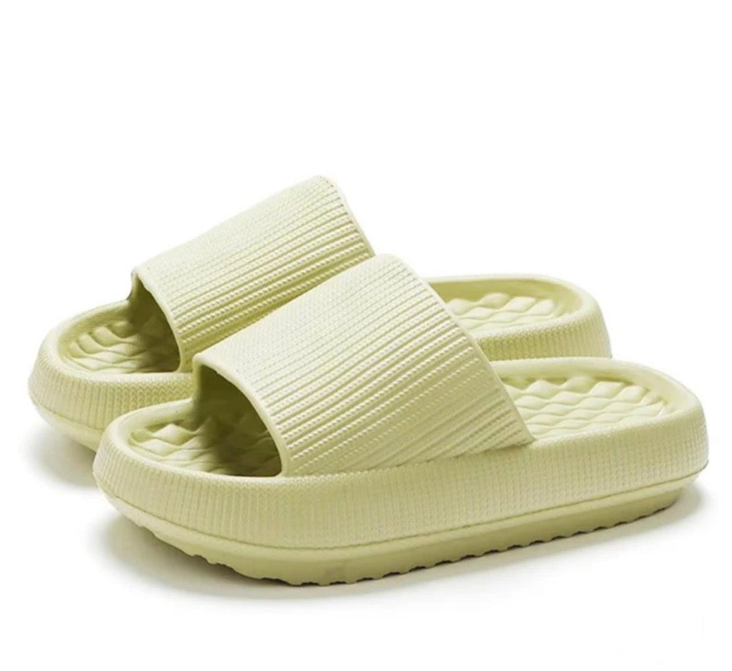Lightweight Pool Sliders in Matcha
