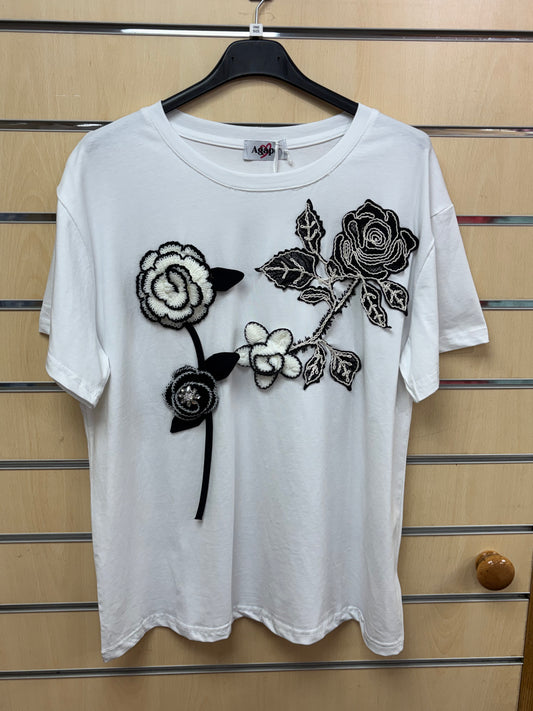 Black Knitted Flower Collar T-shirt