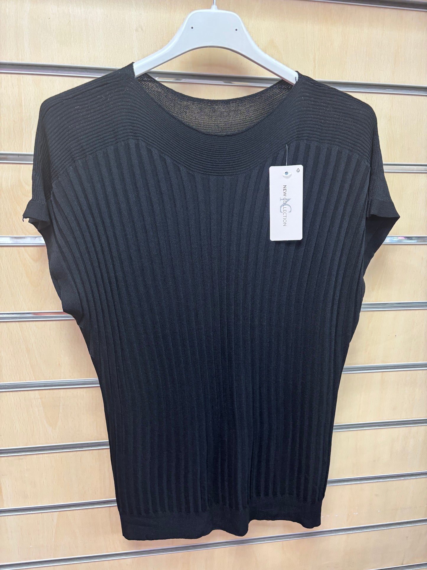 Ribbed Cap Sleeve Top in Black