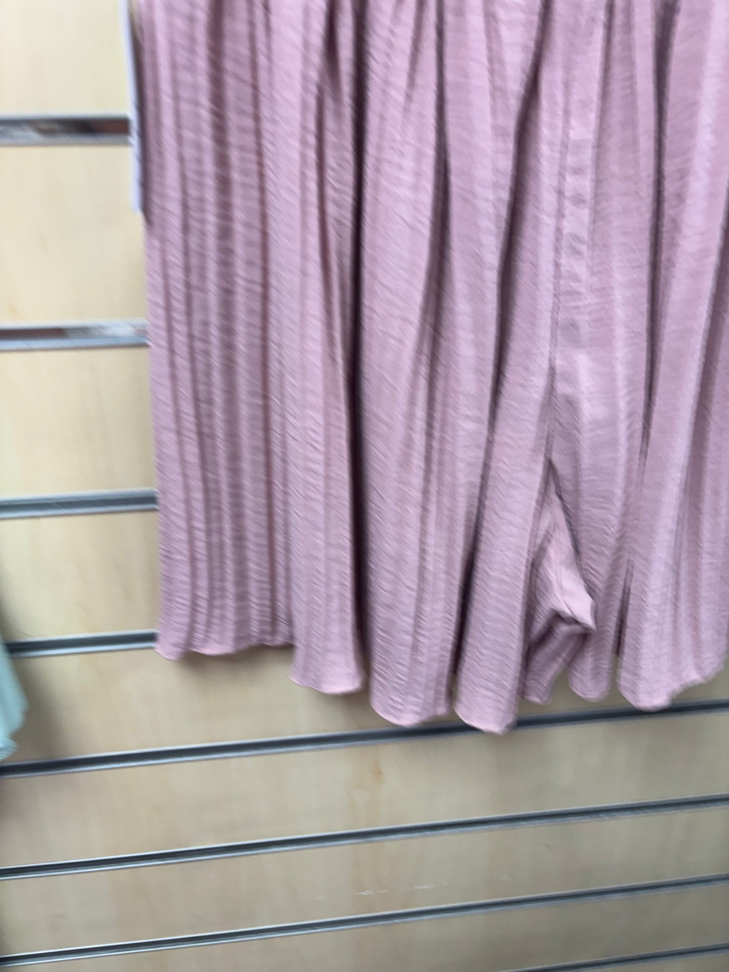Plisse Shorts in Pink