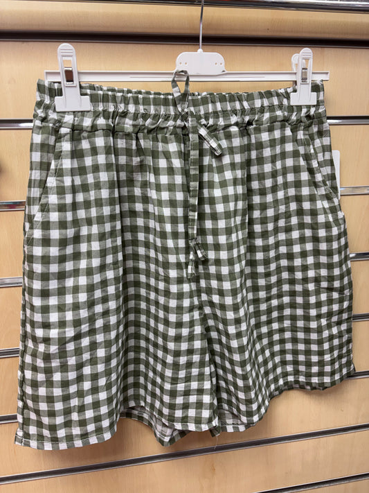 Gingham Shorts in Khaki