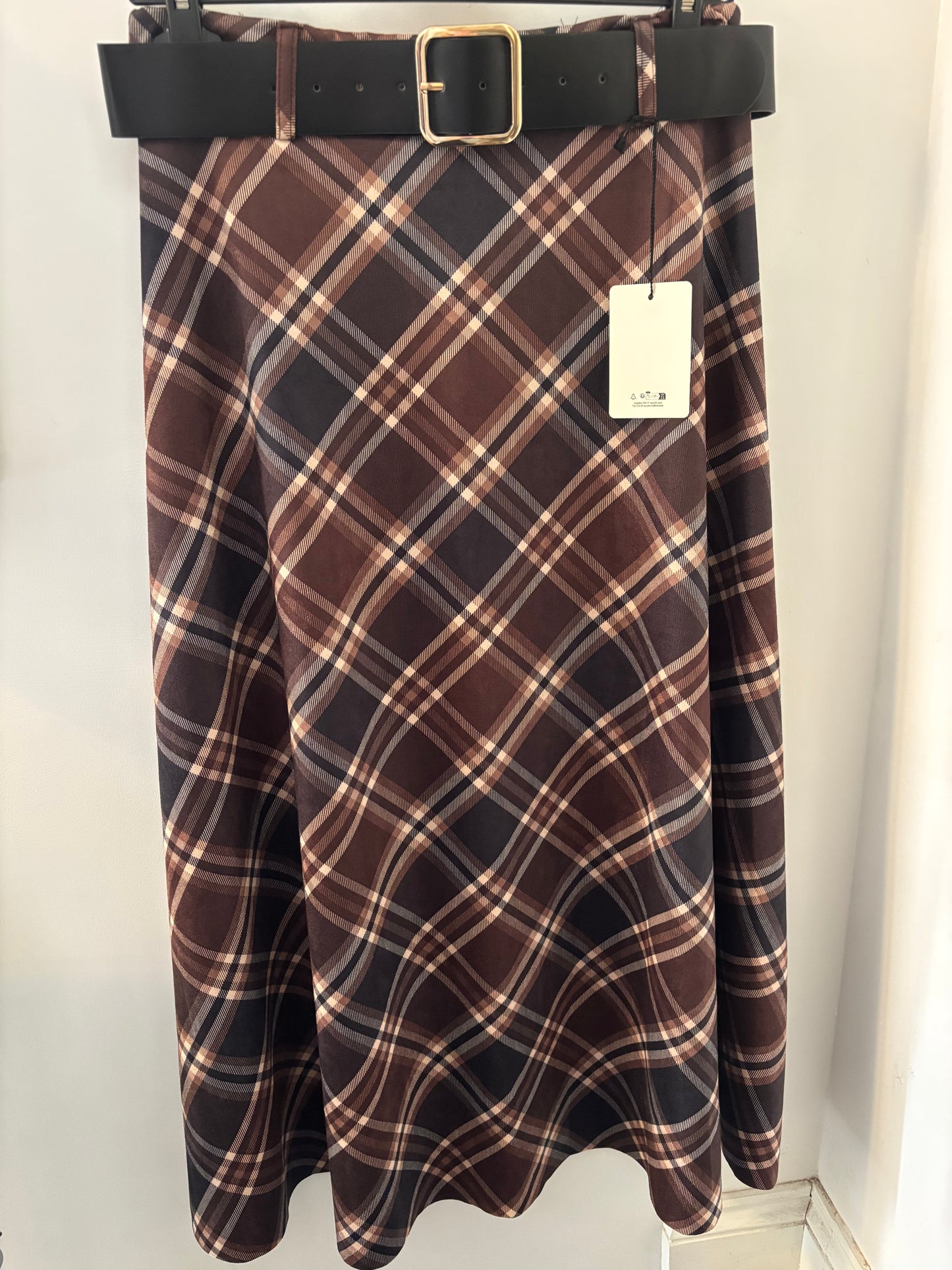 Check Skirt with Belt in Brown