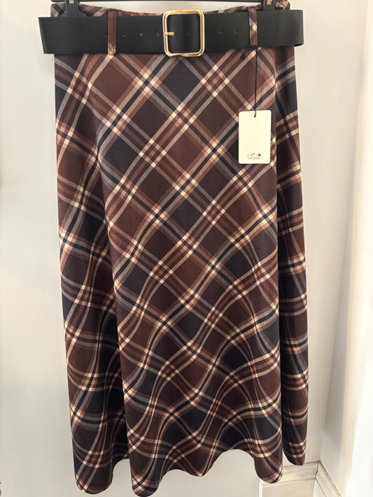 Check Skirt with Belt in Brown