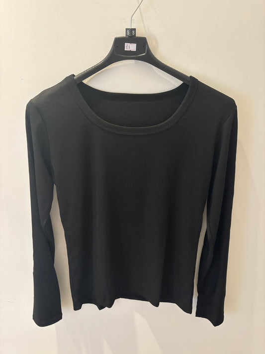 Ribbed Round Neck Top in Black