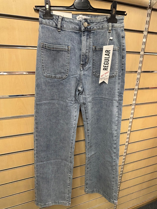 Regular Stretch Jeans in Light Blue