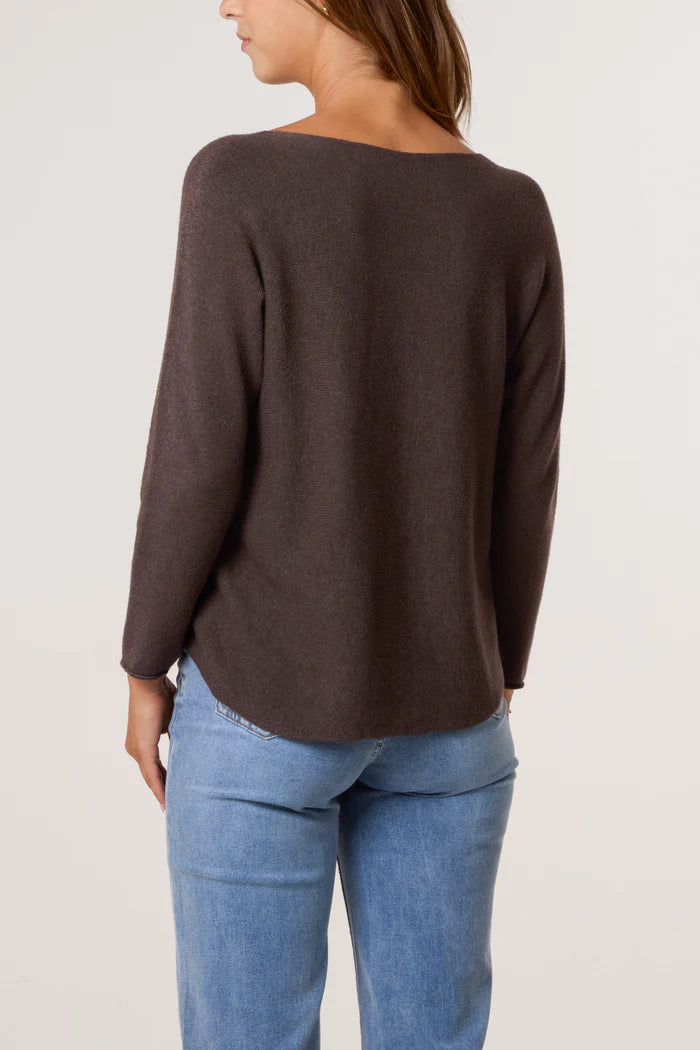 Round neck fine knit jumper in Chocolate