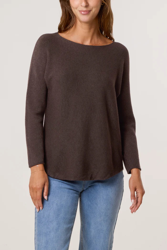 Round neck fine knit jumper in Chocolate