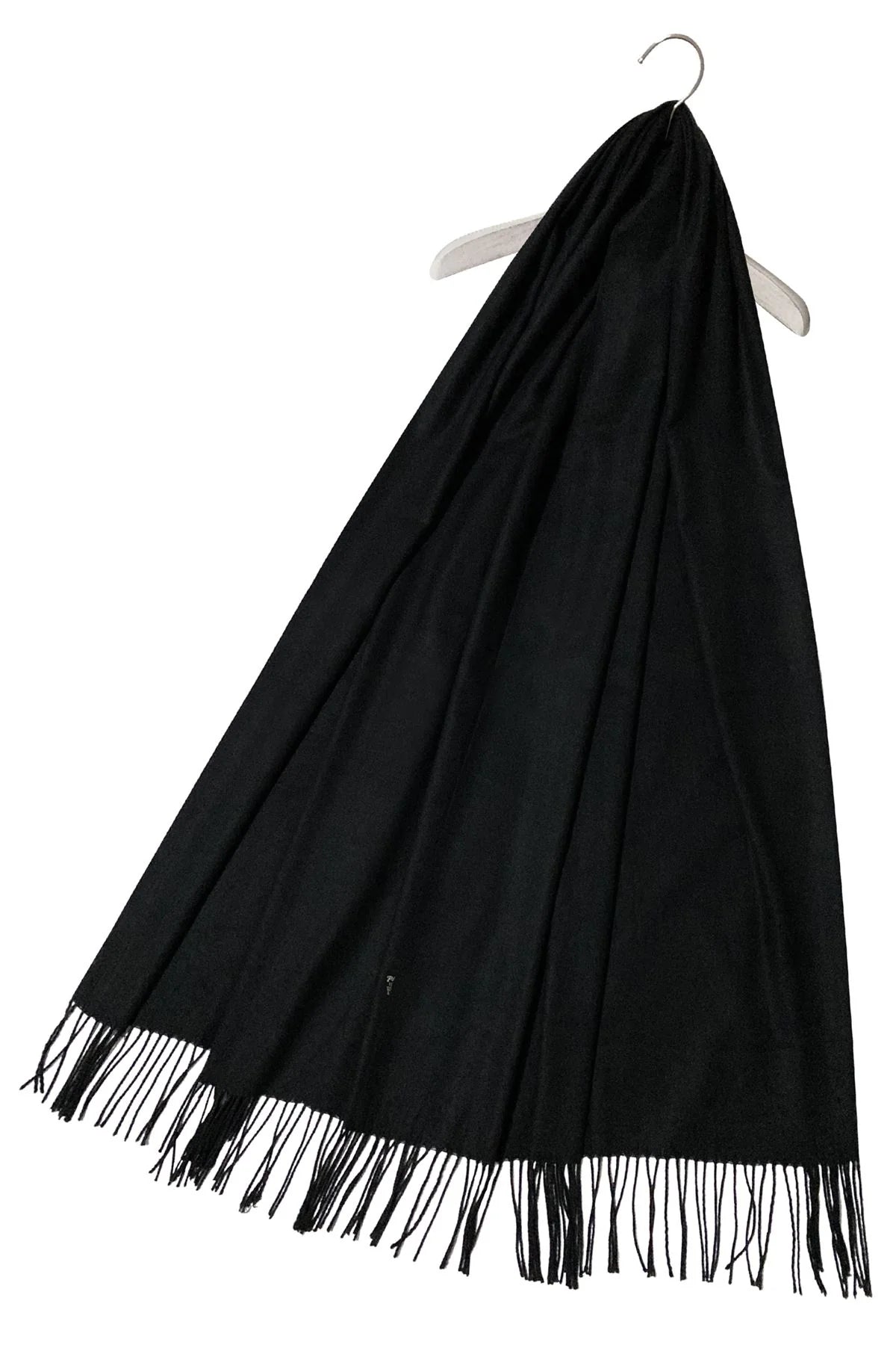 Soft Plain Cashmere Scarf in Black