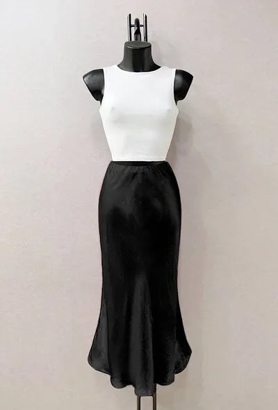 Satin Style Skirt in Black